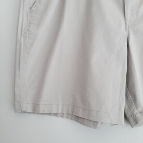 CHAPS Big & Tall Flat Front Stretch Comfort Waist Shorts Gray Beige Men's Sz 48 - Picture 4 of 14